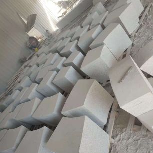 贵港 白麻花岗岩异形坐凳