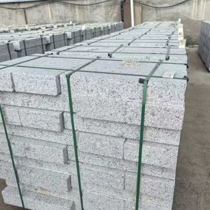 贵港 白麻花岗岩路沿石，弧形路沿石，道牙石，马路牙子，界石，路缘石，平沿石，直岩石，平缘石等