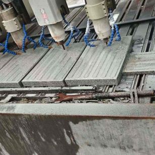 贵港 芝麻白花岗岩荔枝面盲道雕刻