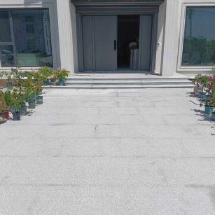 贵港 芝麻白花岗岩地铺石地面铺装