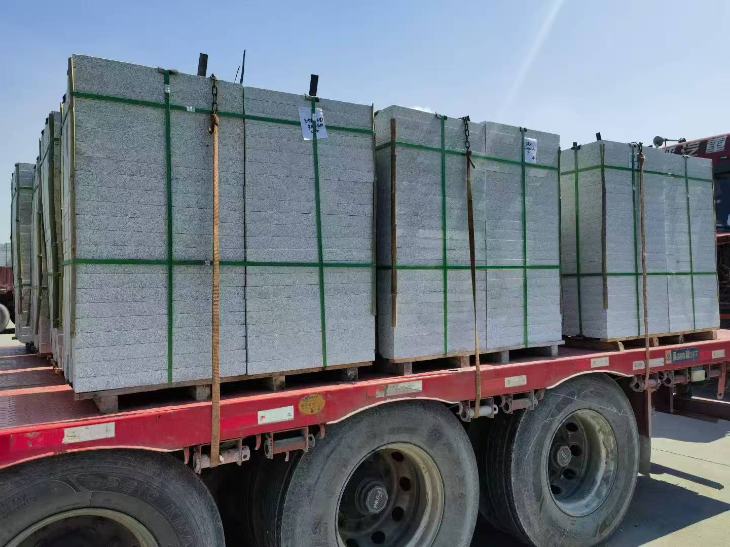 贵港芝麻白花岗岩出货日常地铺石