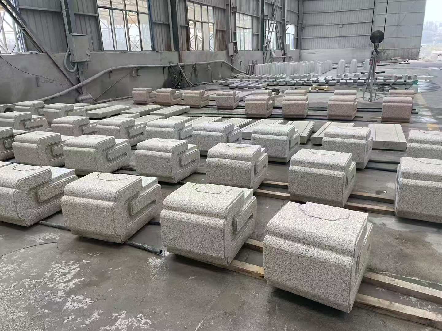 贵港 白麻花岗岩异形加工-石凳，坐凳