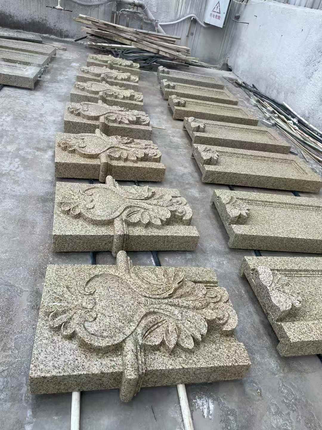 贵港 黄金麻花岗岩别墅外墙雕刻板