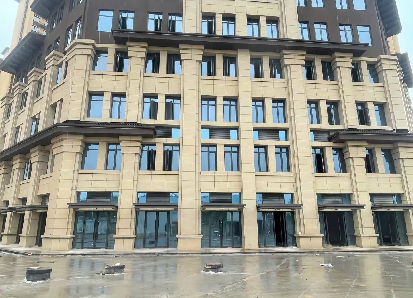 贵港 黄金麻花岗岩荔枝面小区外墙干挂