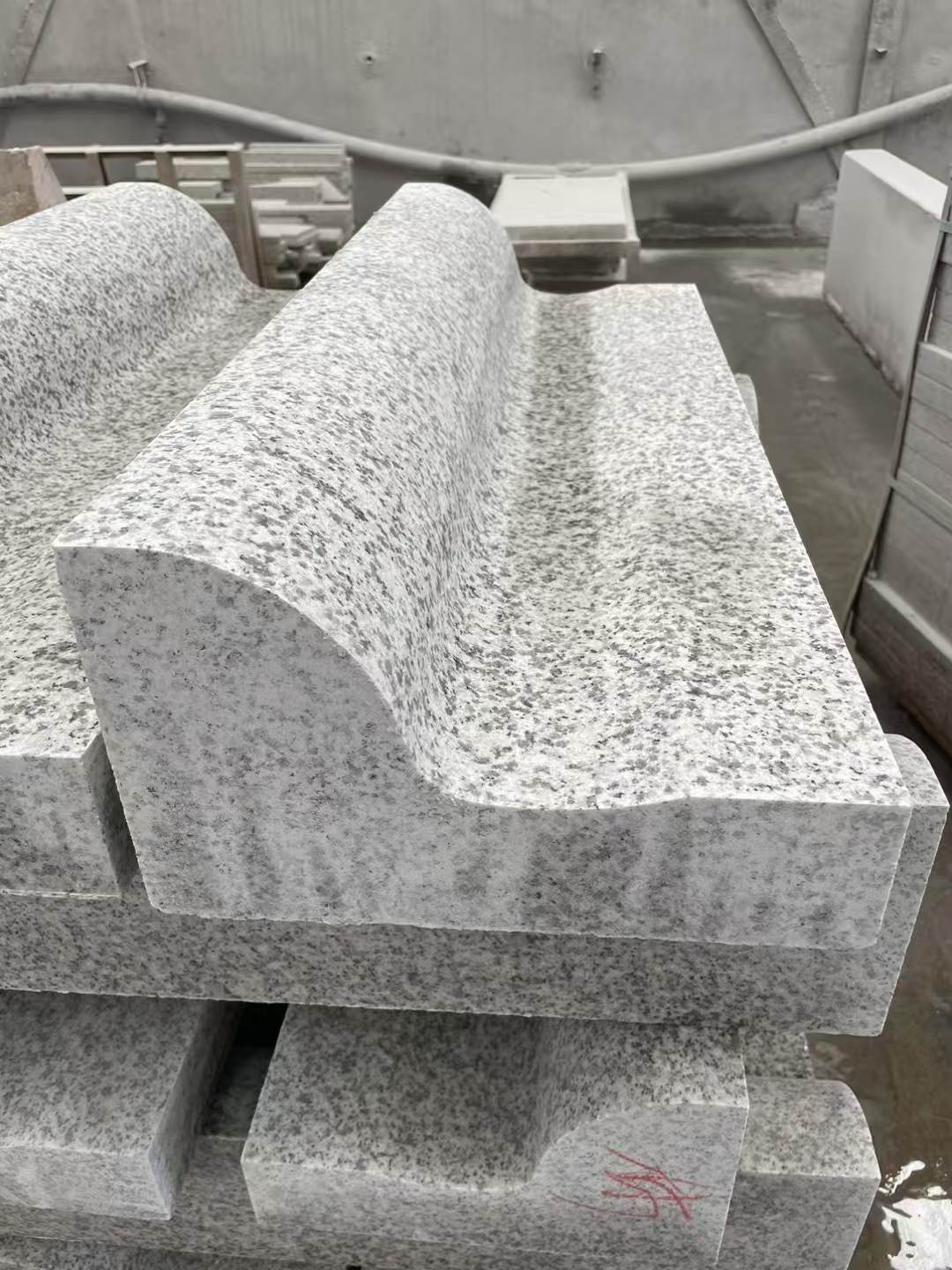 贵港 白麻花岗岩S型路沿石，路侧石，马路牙子等