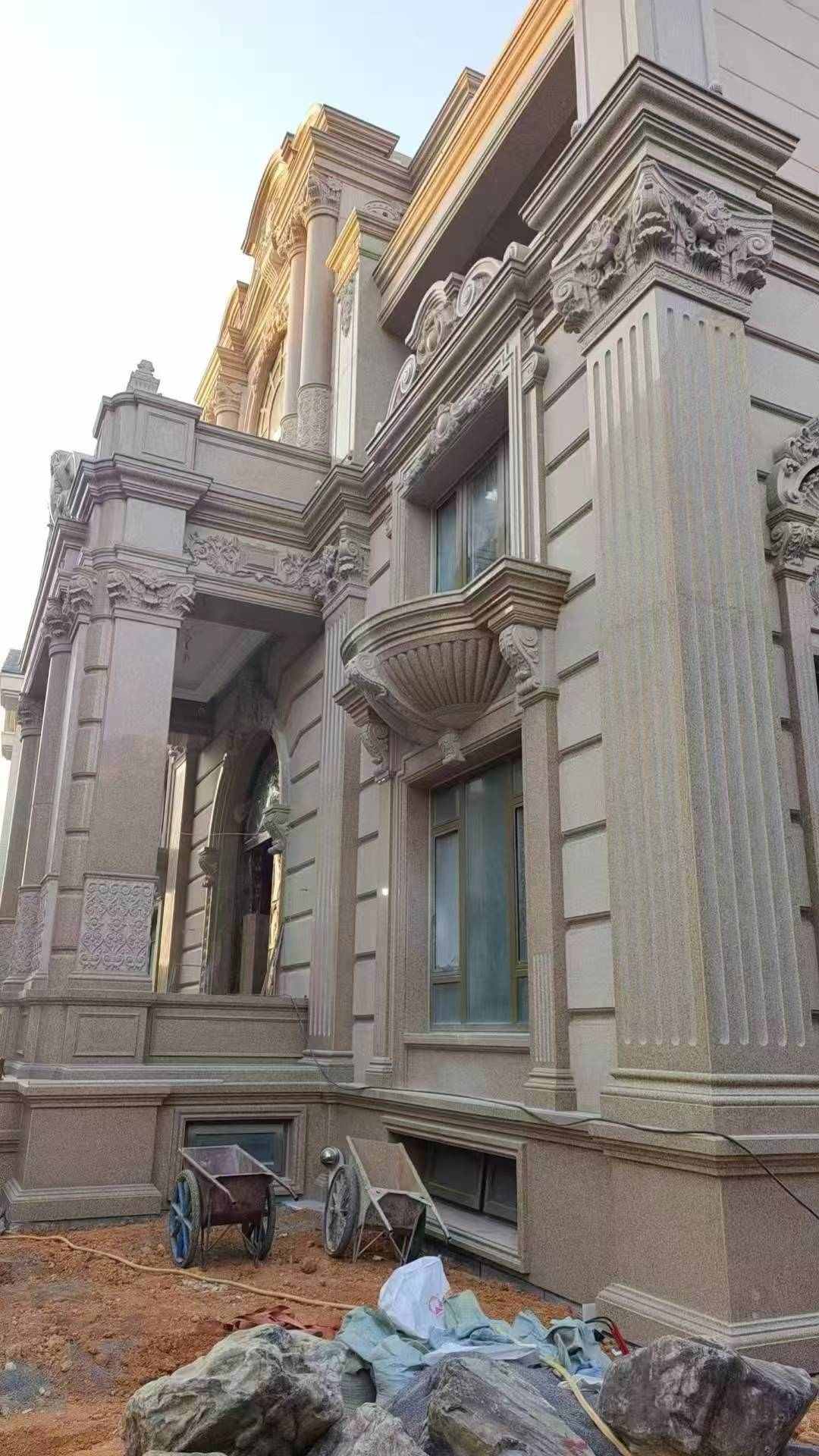 贵港 黄金麻花岗岩光面别墅外墙干挂施工完成