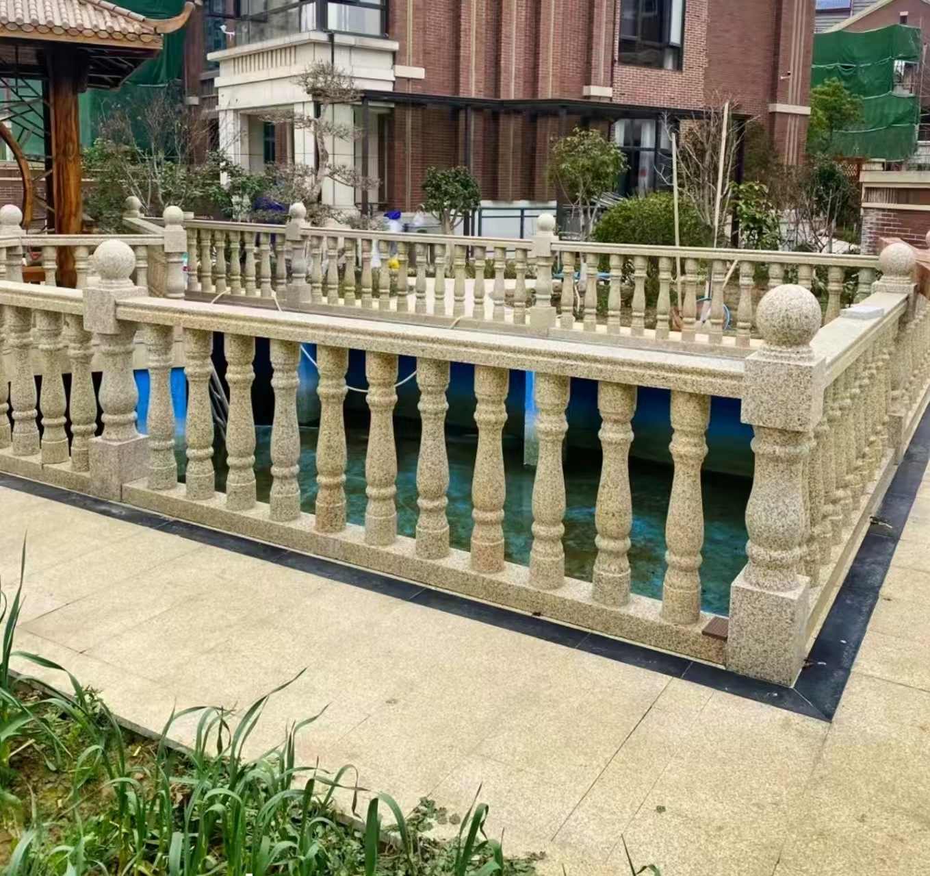 贵港黄金麻花岗岩石材栏杆，扶手，将军柱，花瓶柱