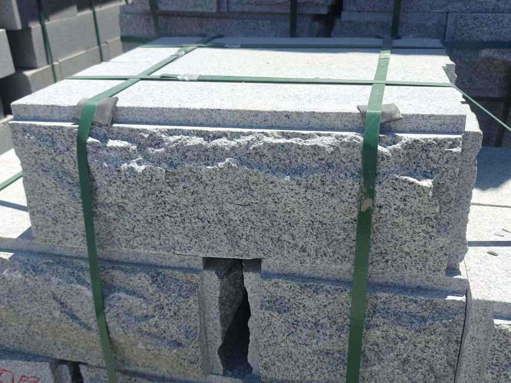 贵港 芝麻白花岗岩自然面成品