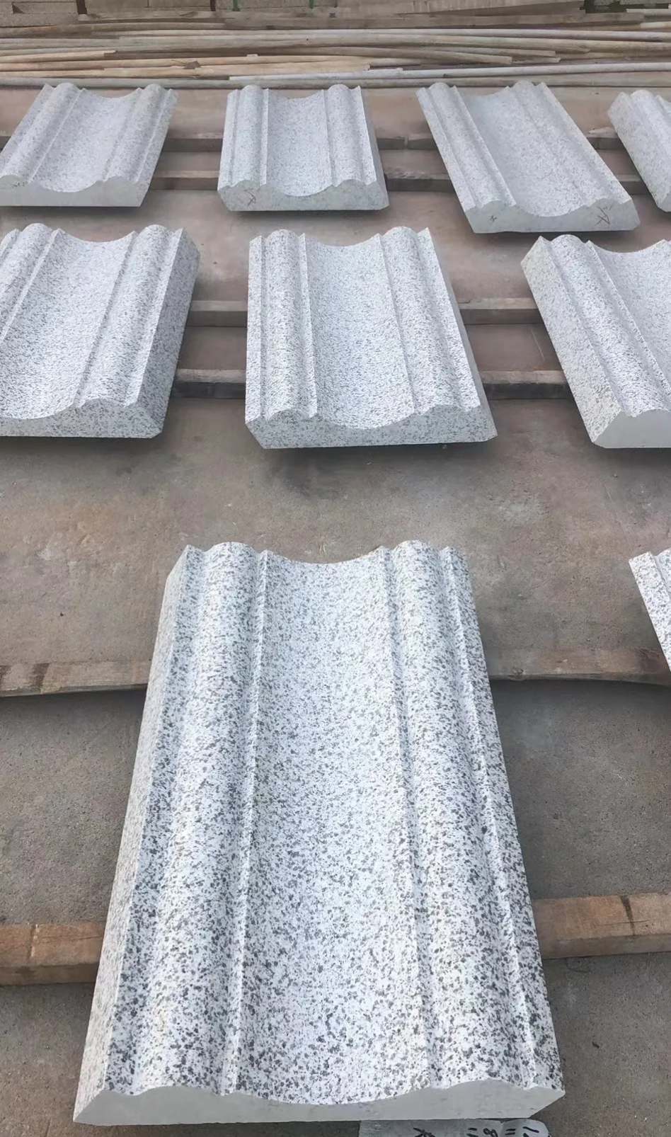 贵港 白麻花岗岩光面别墅线条