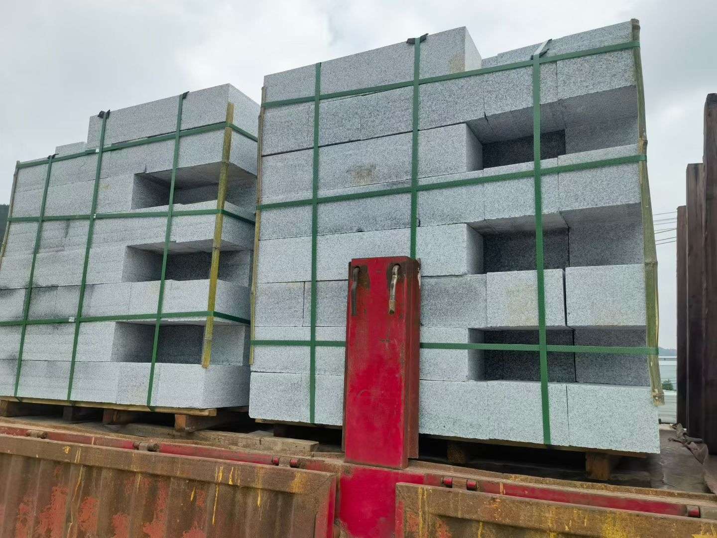 贵港 芝麻白花岗岩路沿石，平石，路侧石，马路牙子，路缘石，立缘石，平缘石等